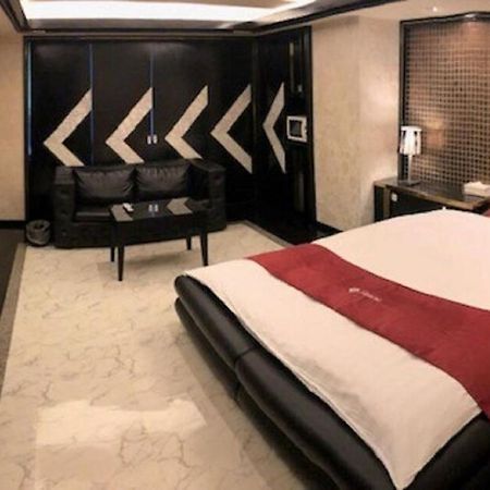 Prime Hotel Fulula プライムホテル フルーラ (Adults Only) Osaka Buitenkant foto