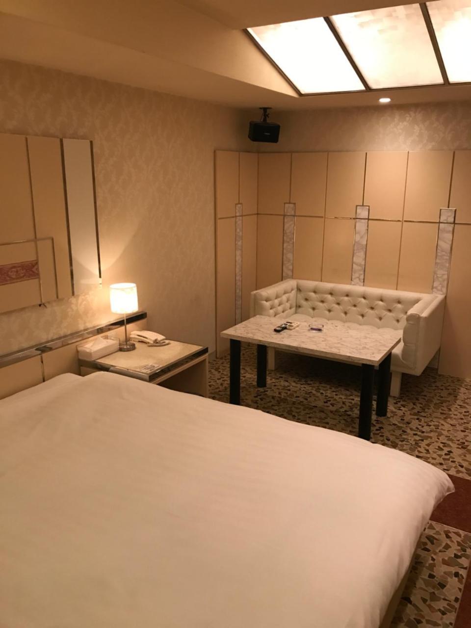 Prime Hotel Fulula プライムホテル フルーラ (Adults Only) Osaka Buitenkant foto